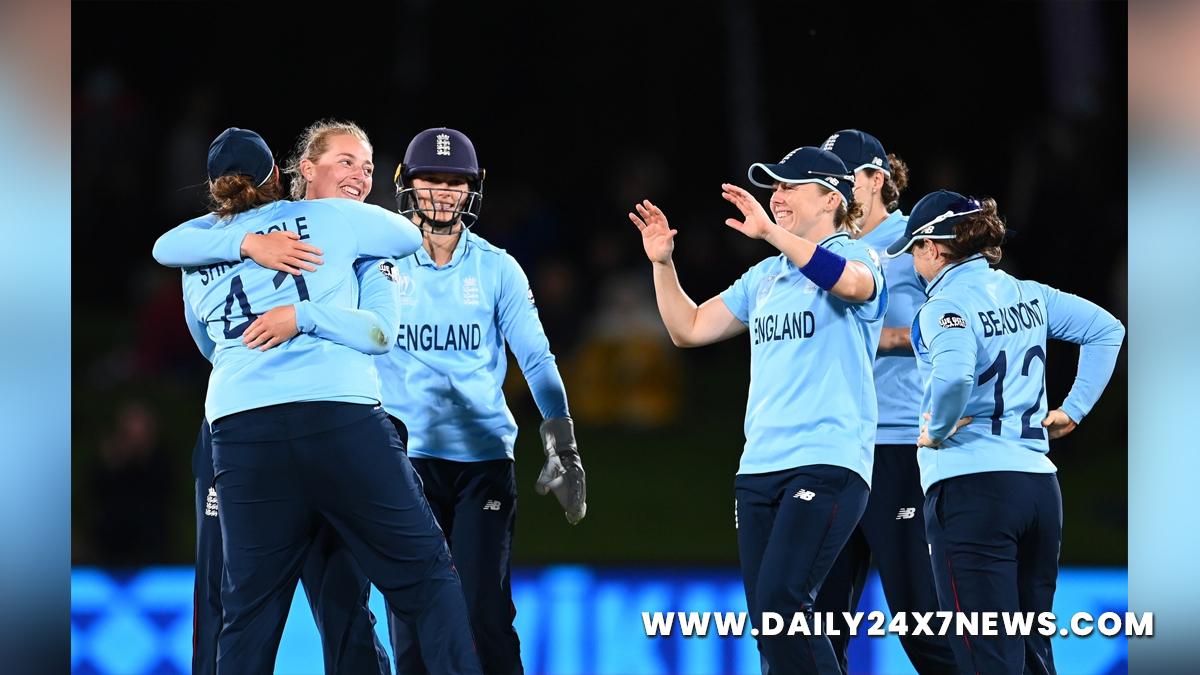 Sports News, Cricket, Cricketer, Player, Bowler, Batswoman, ICC Women World Cup, England, South Africa