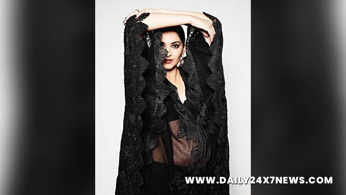 Bollywood, Entertainment, Mumbai, Actor, Actress, Cinema, Hindi Films, Movie, Mumbai News, Heroine, Sonam Kapoor, Baby Bump