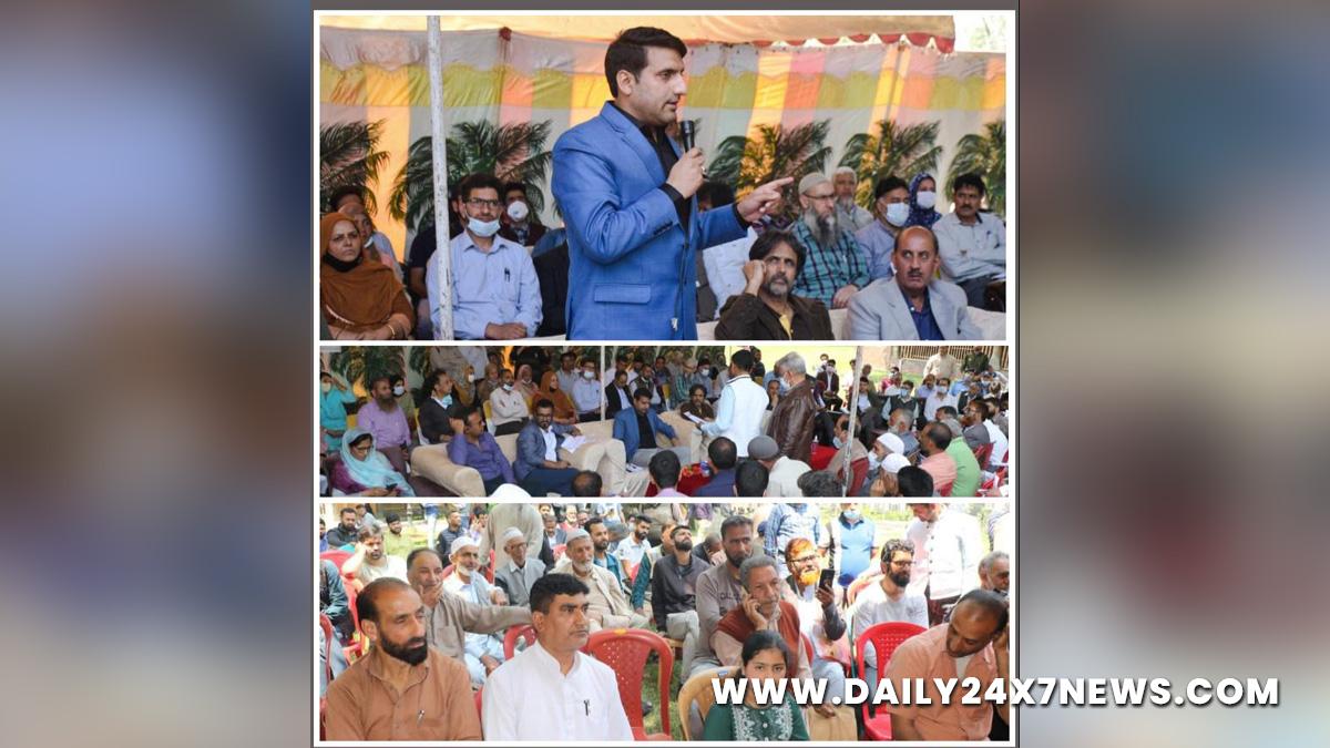 Deputy Commissioner Srinagar, Mohammad Aijaz Asad, Srinagar, Jammu, Kashmir, Jammu And Kashmir, Jammu & Kashmir, Jan Abhiyan Camp, Jan Abhiyan, Jan Sunvayi, Jan Abhiyan, Jan Adhikar, Block Diwas, Awami Muhim, Jan Abhiyan Program, Mega Block Diwas, Weekly Block Diwas
