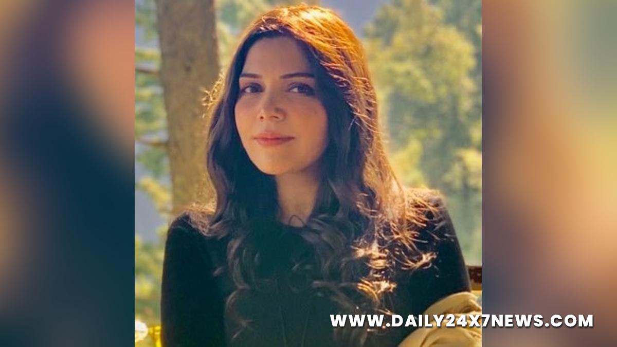 Music, Entertainment, Islamabad, Singer, Song, Musician, Actor, Singer, Hadiqa Kiani
