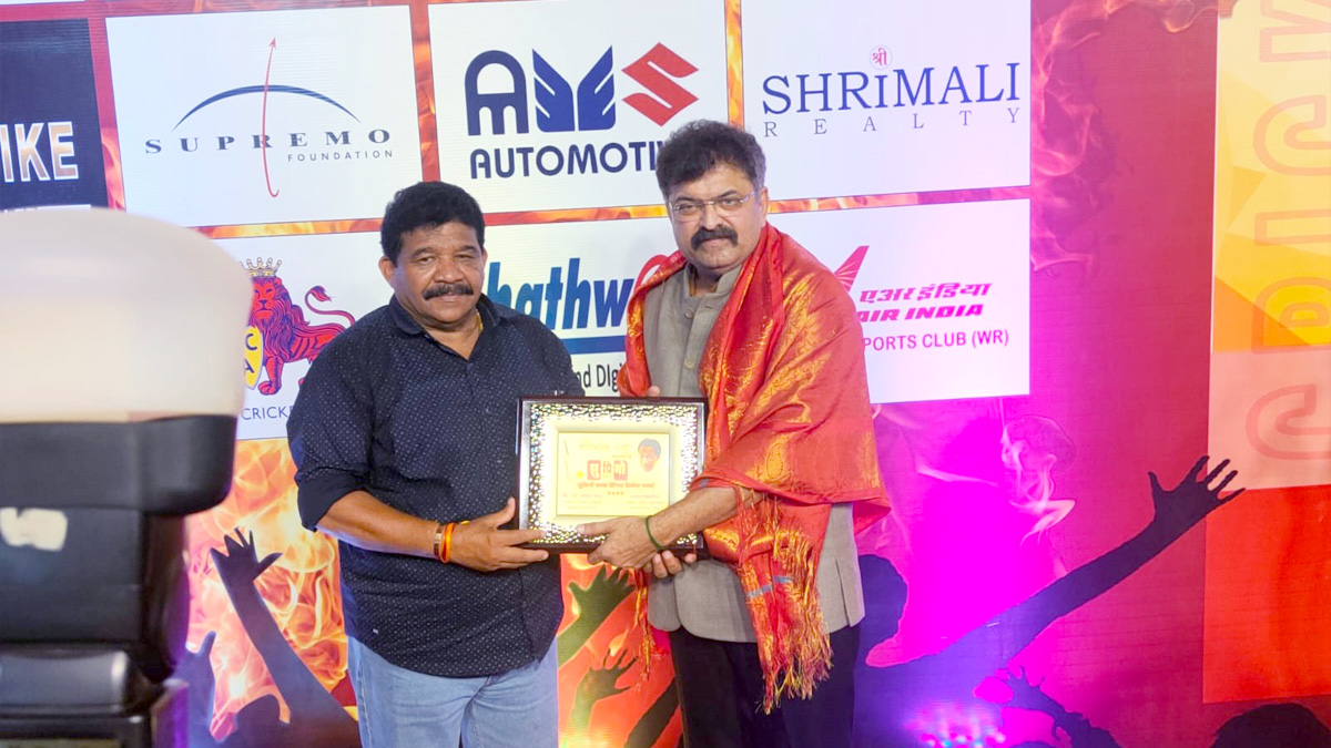 Bollywood, Entertainment, Mumbai, Actor, Cinema, Hindi Films, Movie, Mumbai News, Supremo Trophy Cricket Tournament 2022, Sanjay Raut, Jitendra Awhad, Shahzad Ali Khan, Sanjay Potnis