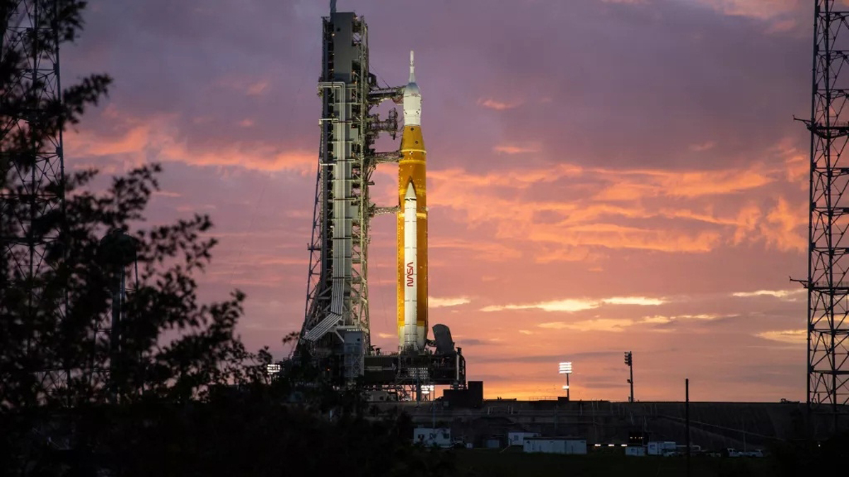 NASA, National Aeronautics and Space Administration, Washington, Moon Rocket, Artemis 1
