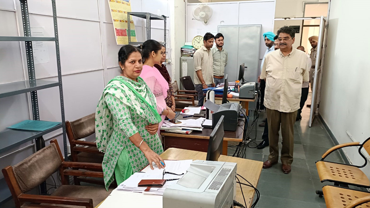 DC SBS Nagar, Navjot Pal Singh Randhawa, Shaheed Bhagat Singh Nagar, Nawanshahr, S.B.S. Nagar, Deputy Commissioner S.B.S. Nagar