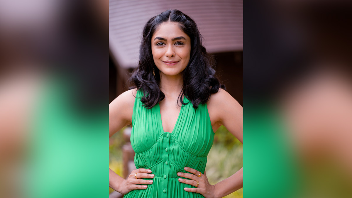 Bollywood, Entertainment, Mumbai, Actress, Cinema, Hindi Films, Movie, Mumbai News, Heroine, Mrunal Thakur, Jersey