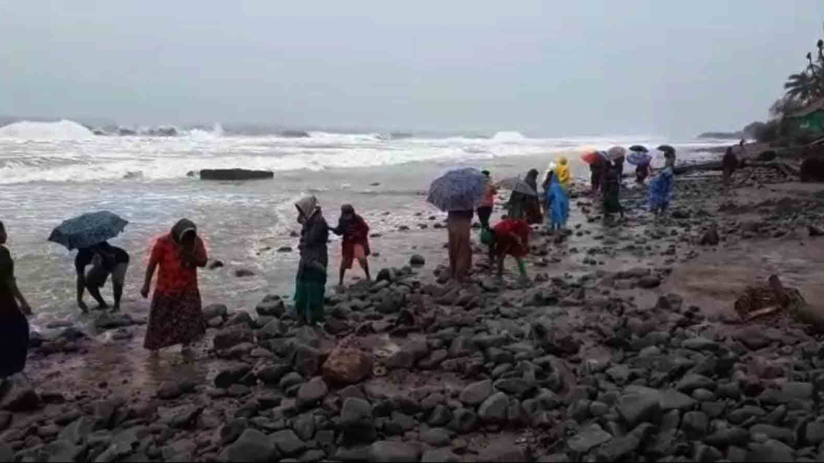 Weather , New Delhi , Severe Cyclonic Storm Asani , Cyclonic Storm Asani , Asani , IMD , India Meteorological Department , IMD Red Alert , Visakhapatnam , Doppler Weather Radar , National Disaster Response Force , State Disaster Response Force