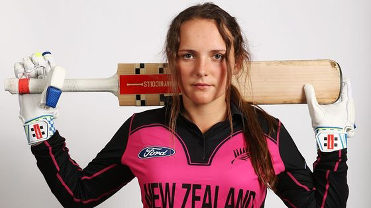 Sports News, Cricket, Cricketer, Player, Bowler, Batsman, Womens Big Bash League, Brisbane Heat, Amelia Kerr