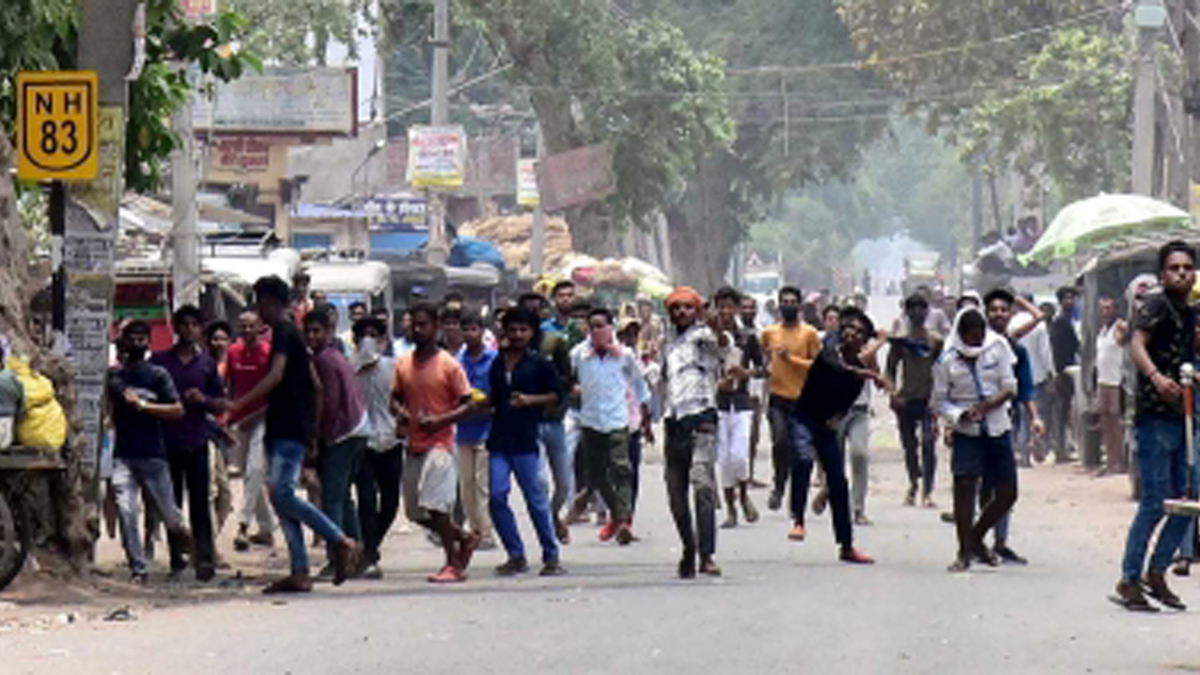 Protest , Agneepath Scheme , Agnipath Scheme , Agneepath Recruitement Scheme , Agnipath Recruitement Scheme , Army Aspirants , Bihar, Bihar Protest, Bihar News