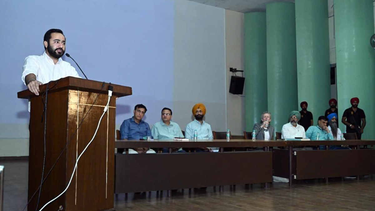 Gurmeet Singh Meet Hayer, Meet Hayer, AAP, Aam Aadmi Party, Aam Aadmi Party Punjab, AAP Punjab, Ludhiana, English Teachers By Regional English Language Office, RELO