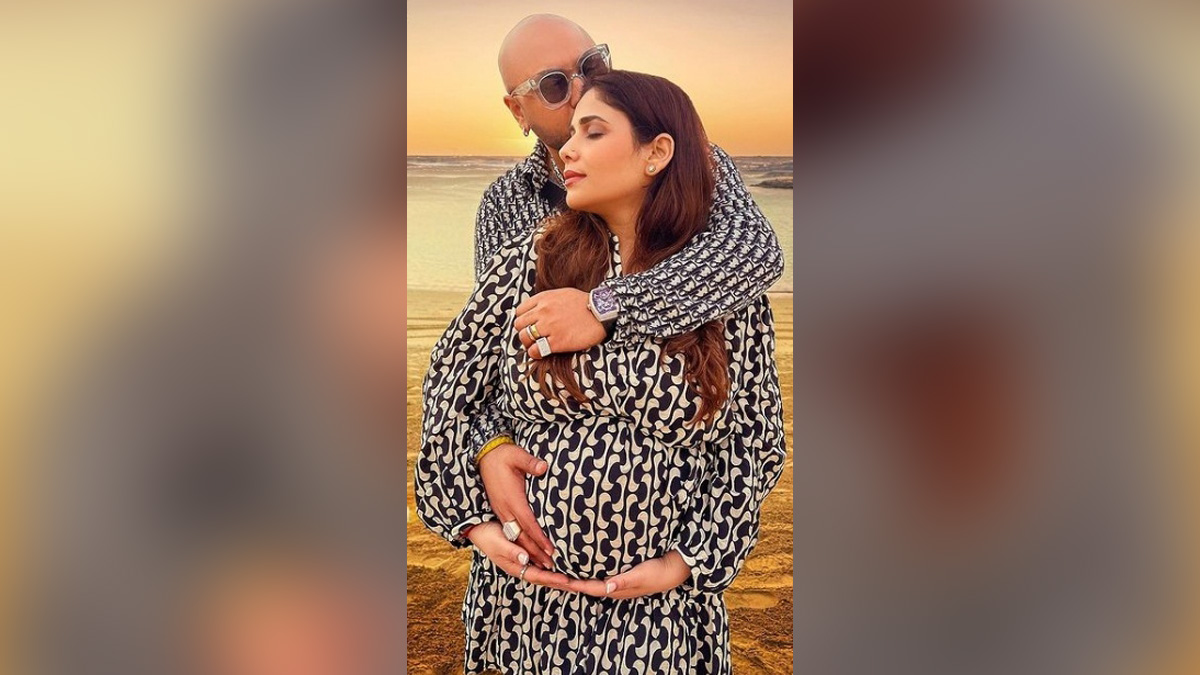 B Praak, Music, Entertainment, Mumbai, Singer, Song, Mumbai News, Meera, Newborn Baby, Dies