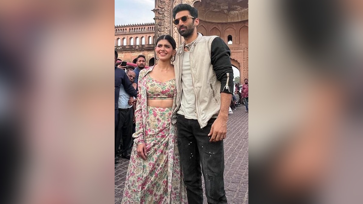 Sanjana Sanghi, Bollywood, Entertainment, Mumbai, Actress, Cinema, Hindi Films, Movie, Mumbai News, Heroine, Aditya Roy Kapur, Om The Battle Within, Rumi Darwaza