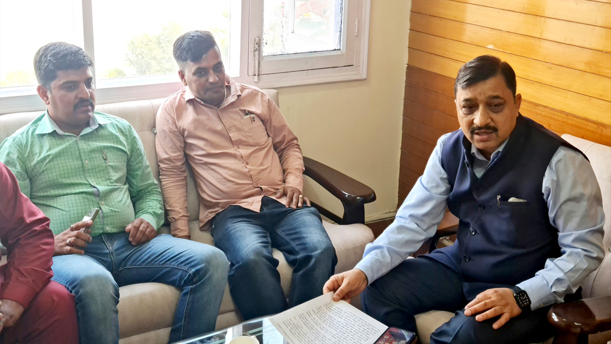 Suresh Kashyap, Himachal Pradesh, Himachal, Bharatiya Janata Party, BJP, BJP Himachal, Shimla, BJP Himachal Pradesh, Maintenance of Internal Security, MISA