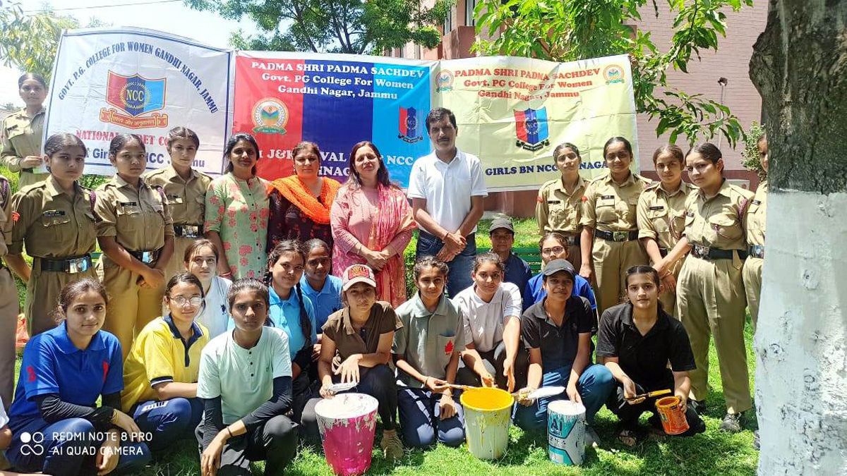 Prof. Minu Mahajan, Kashmir, Jammu And Kashmir, Jammu & Kashmir, Srinagar, Jammu
