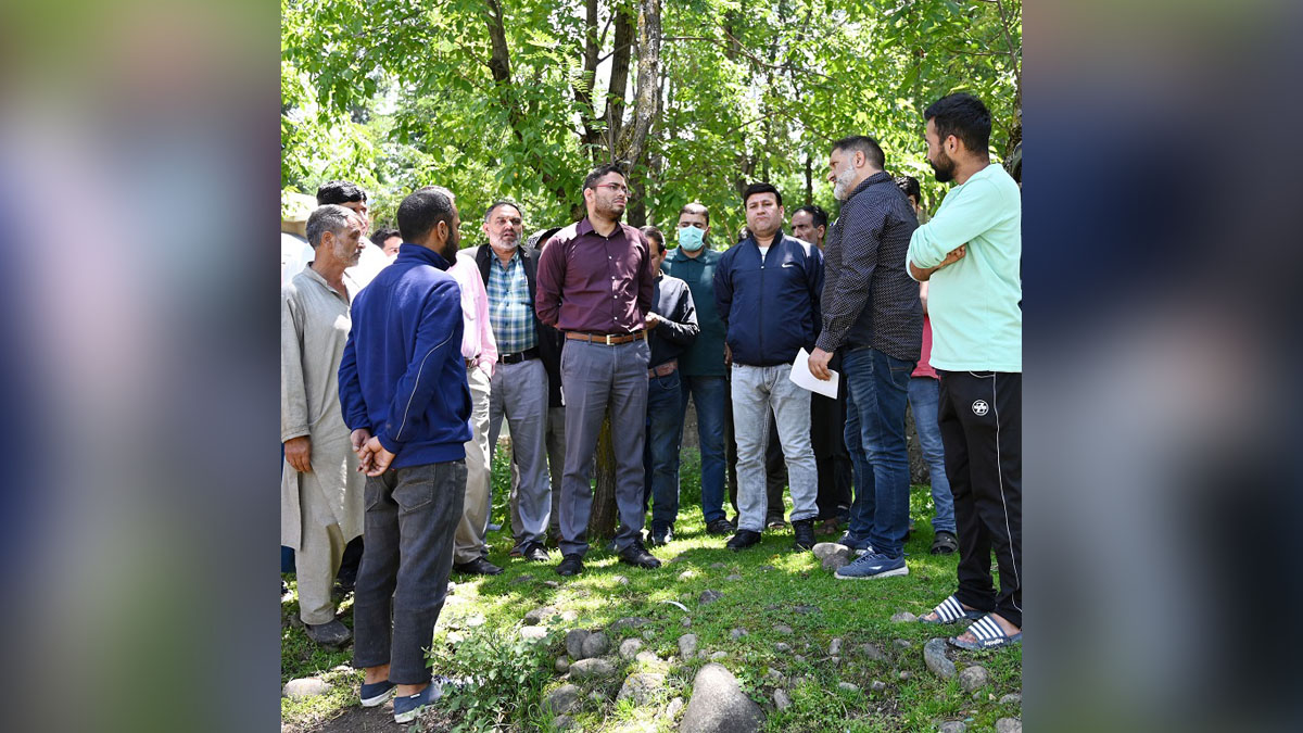 DDC Shopian, Deputy Commissioner Shopian Sachin Kumar Vaishya, Shopian, Kashmir, Jammu And Kashmir, Jammu & Kashmir
