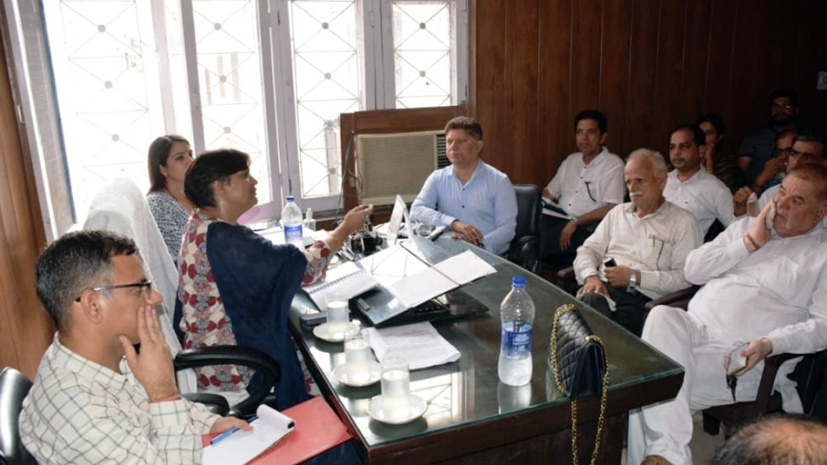 Deputy Commissioner Samba, Anuradha Gupta, Samba, Kashmir, Jammu And Kashmir, Jammu & Kashmir, Block Diwas, Jan Abhiyan Camp, Jan Abhiyan, Jan Sunvayi, Jan Abhiyan, Jan Adhikar, Awami Muhim, Jan Abhiyan Program, Mega Block Diwas, Weekly Block Diwas