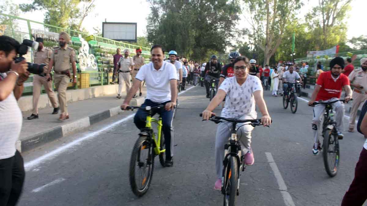 DC Ludhiana, Surabhi Malik, Ludhiana, Deputy Commissioner Ludhiana, World Bicycle Day, Cycle Rally