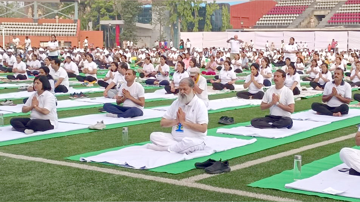 Anil Vij, Haryana, Bharatiya Janata Party, BJP, BJP Haryana, Chandigarh, International Yoga Day 2022, International Yoga Day 2022 Date, International Yoga Day, Yoga Day, Yoga Day 2022, Benefits Of Yoga, Yoga Benefits, International Yoga Day 2022 Theme, Why Is Yoga Day Celebrated, Yoga