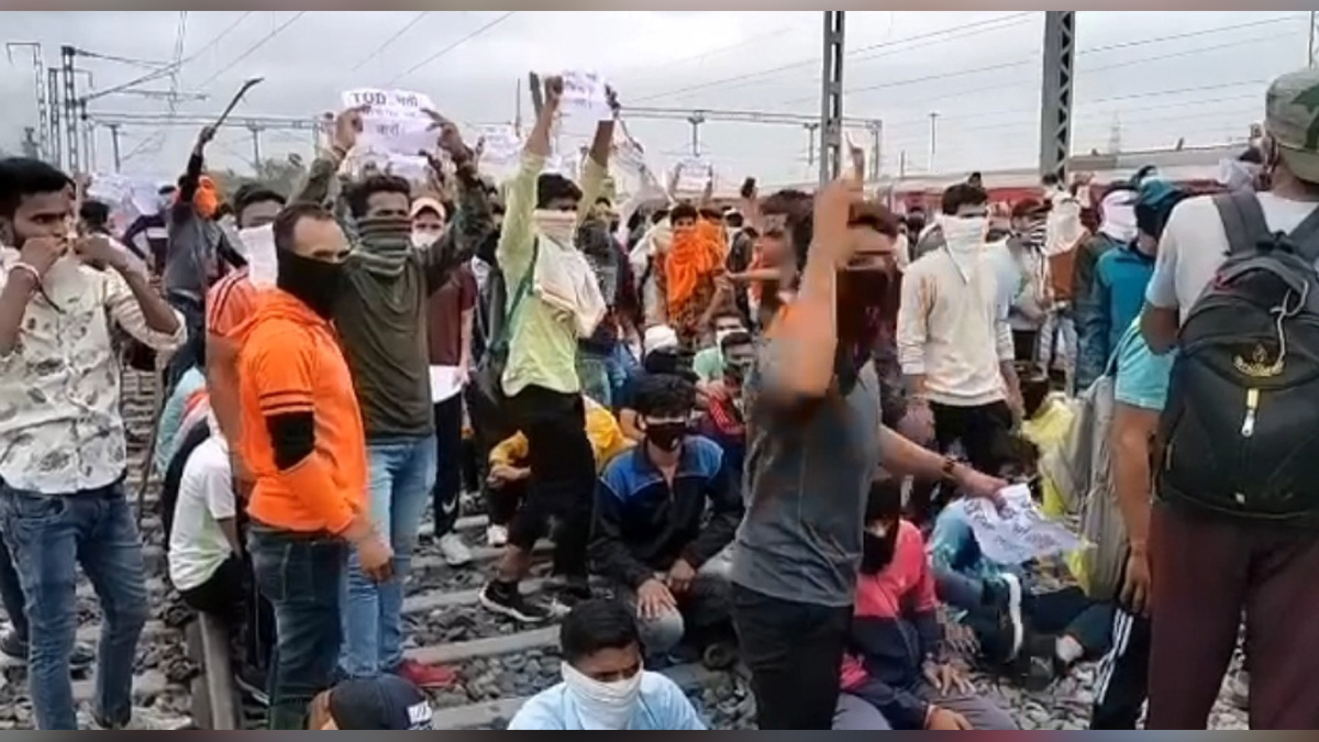 Protest, Agneepath Scheme, Agnipath Scheme, Agneepath Recruitement Scheme, Agnipath Recruitement Scheme, Indore