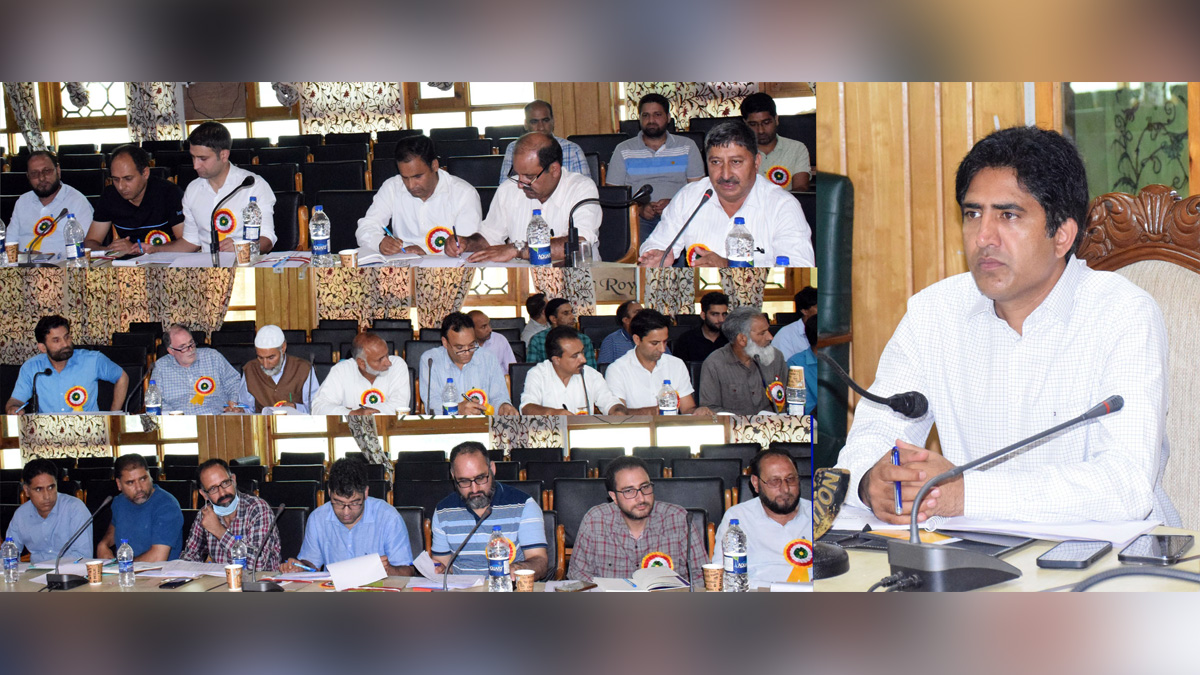 Deputy Commissioner Pulwama, Baseer ul Haq Chowdary, Pulwama, Kashmir, Jammu And Kashmir, Jammu & Kashmir, Samagra Shiksha