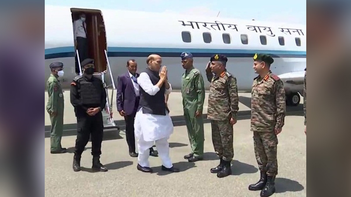 Rajnath Singh, Union Defence Minister, Defence Minister of India, BJP, Bharatiya Janata Party, Jammu & Kashmir, Line Of Control, LoC, International Border, IB