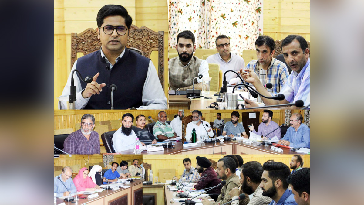 Deputy Commissioner Bandipora, Dr Owais Ahmad, Bandipora, Kashmir, Jammu And Kashmir, Jammu & Kashmir, District Level Review Committee, DLRC