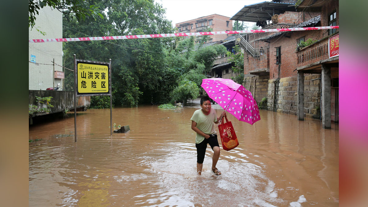 Weather, China, Beijing, Chinas National Meteorological Centre, Rainstorms
