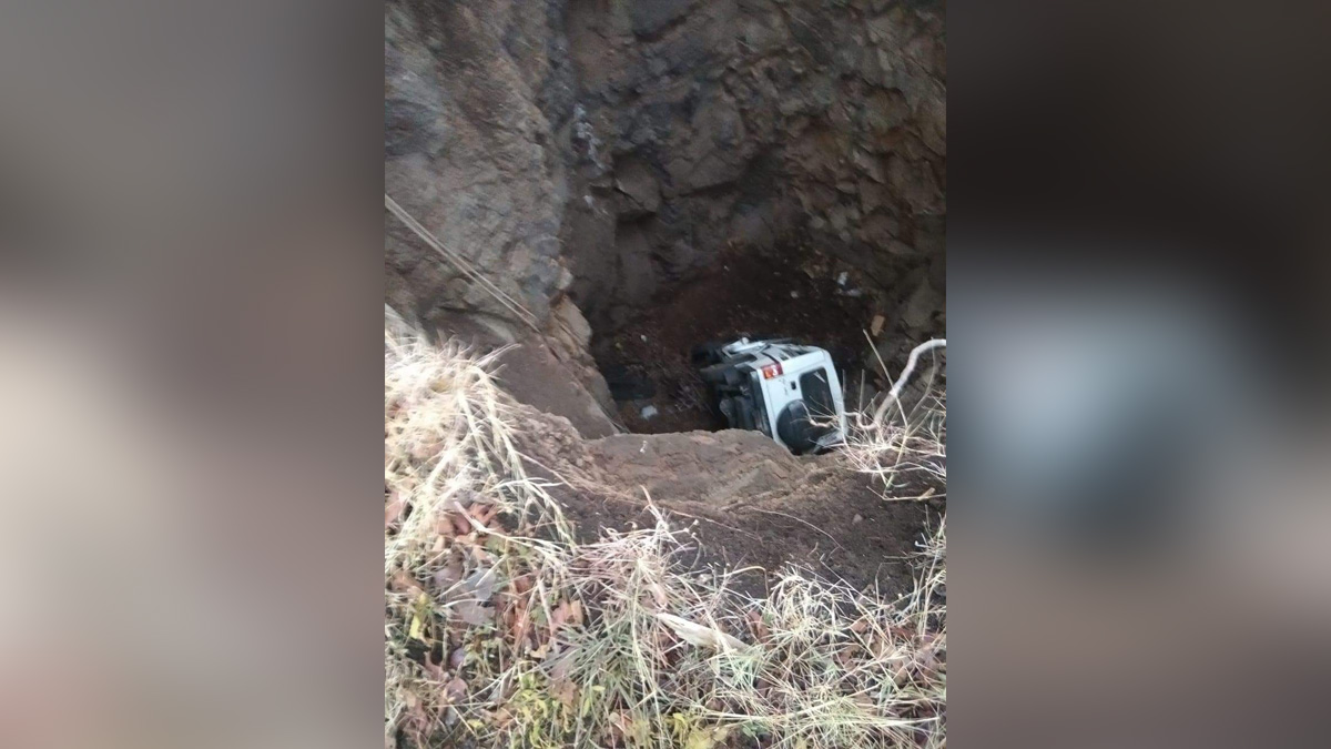 Hadsa India, Hadsa, Madhya Pradesh, Bhopal, SUV Car Falls