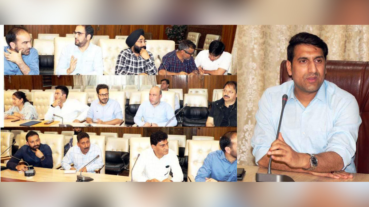 Deputy Commissioner Srinagar, Mohammad Aijaz Asad, Srinagar, Jammu, Kashmir, Jammu And Kashmir, Jammu & Kashmir
