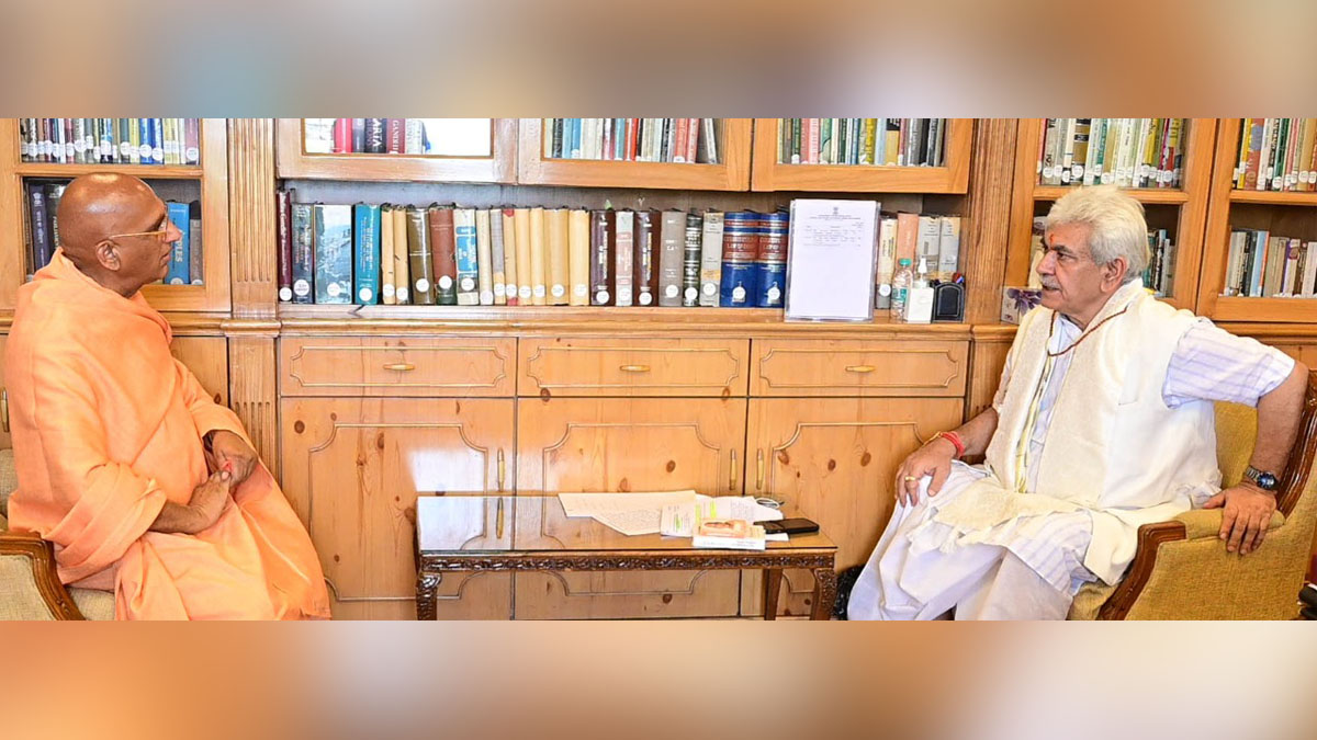 Manoj Sinha, Lieutenant Governor J&K, Raj Bhavan, Jammu, Srinagar, Kashmir, Jammu And Kashmir, Jammu & Kashmir, Swami Avdheshanand Giri Ji Maharaj