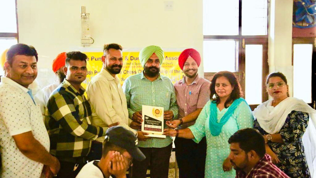 MLA Harmeet Pathanmajra distributes prizes of 13th Punjab State Deaf Chess Championship