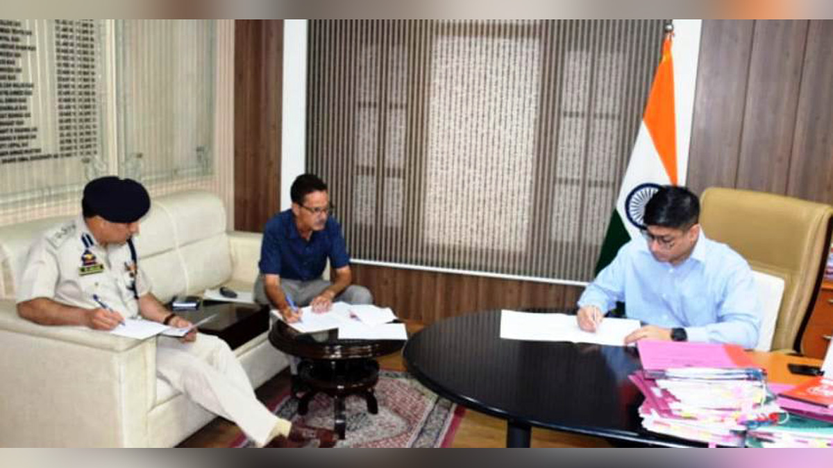 DDC Rajouri, District Development Commissioner Rajouri, Vikas Kundal, Rajouri, Kashmir, Jammu And Kashmir, Jammu & Kashmir