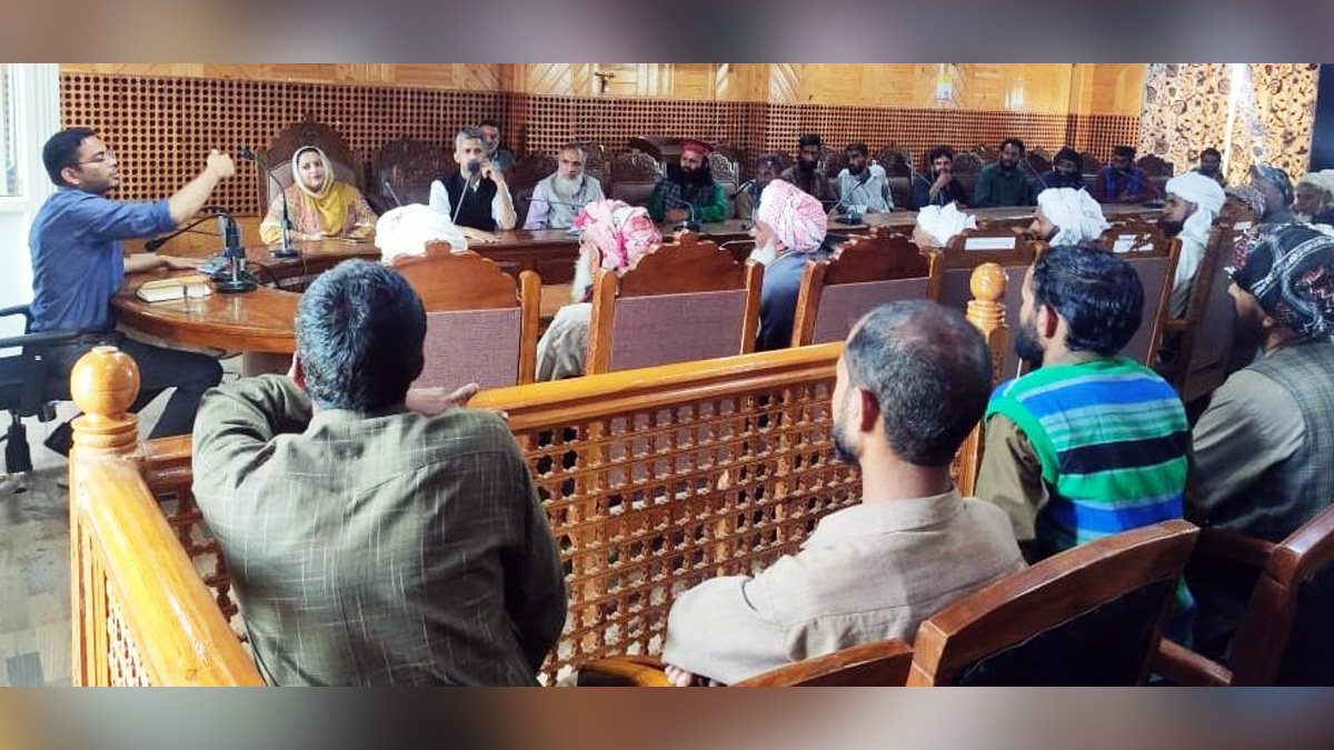 DDC Shopian, Deputy Commissioner Shopian Sachin Kumar Vaishya, Shopian, Kashmir, Jammu And Kashmir, Jammu & Kashmir, Javed Iqbal Choudhary