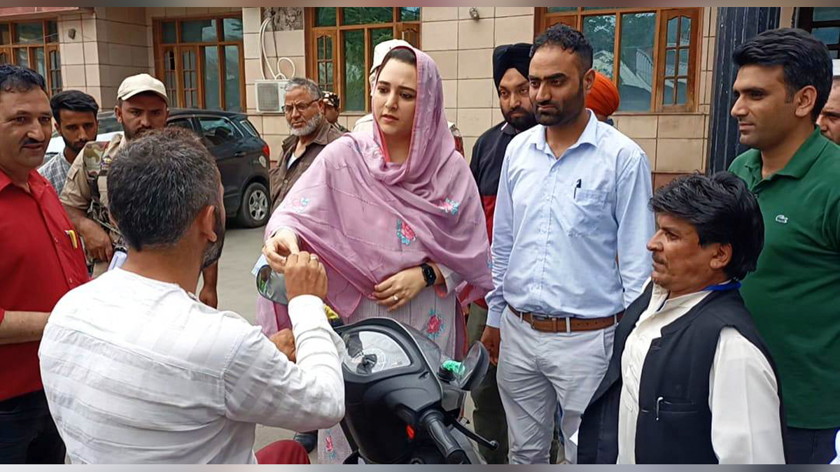 DDC Baramulla, Deputy Commissioner Baramulla, Dr. Syed Sehrish Asgar, Baramulla, Kashmir, Jammu And Kashmir, Jammu & Kashmir