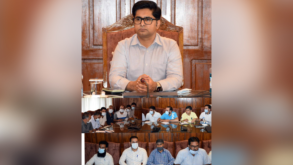 Bandipora, Deputy Commissioner Bandipora, Dr Owais Ahmad, Kashmir, Jammu And Kashmir, Jammu & Kashmir,Forest Rights Act, FRA
