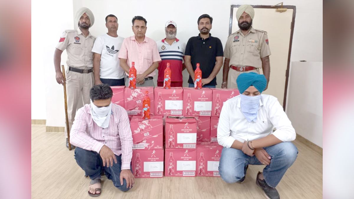 Crime News Punjab, Punjab Police, Police, Crime News, Ludhiana Police, Ludhiana, 20 boxes of Johnnie Walker Red label whisky