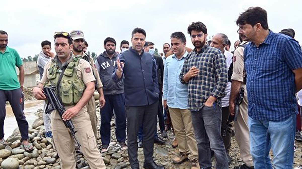 Kulgam, Deputy Commissioner Kulgam, Dr. Bilal Mohi-Ud-Din Bhat, Kashmir, Jammu And Kashmir, Jammu & Kashmir