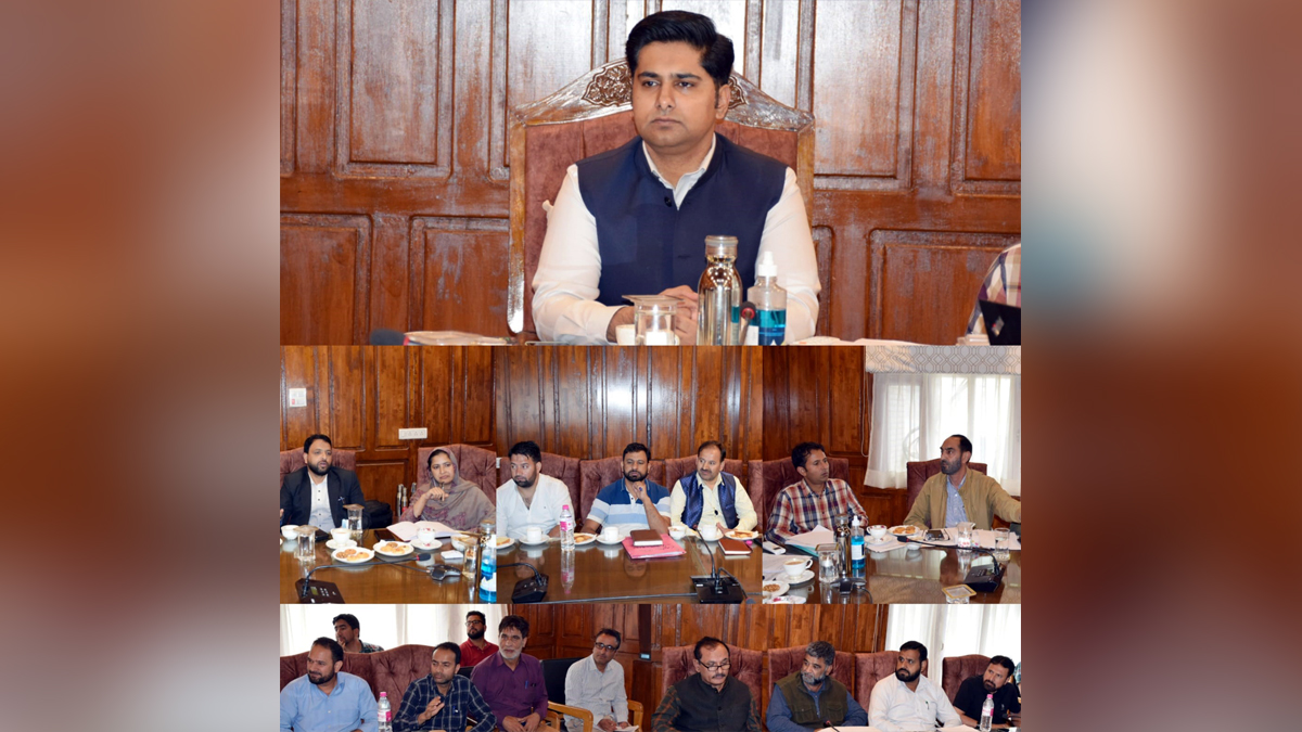 Bandipora, Deputy Commissioner Bandipora, Dr Owais Ahmad, Kashmir, Jammu And Kashmir, Jammu & Kashmir