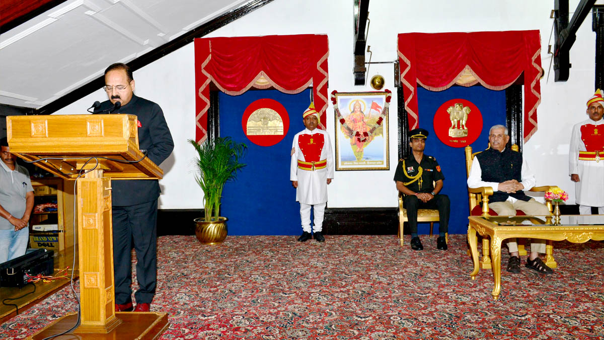 Rajendra Vishwanath Arlekar, Himachal Pradesh, Himachal, Bharatiya Janata Party, BJP, BJP Himachal, Shimla, Raj Bhawan, Dr. S.S. Guleria, Chief Secretary Ram Subhag Singh, Sanjay Kundu