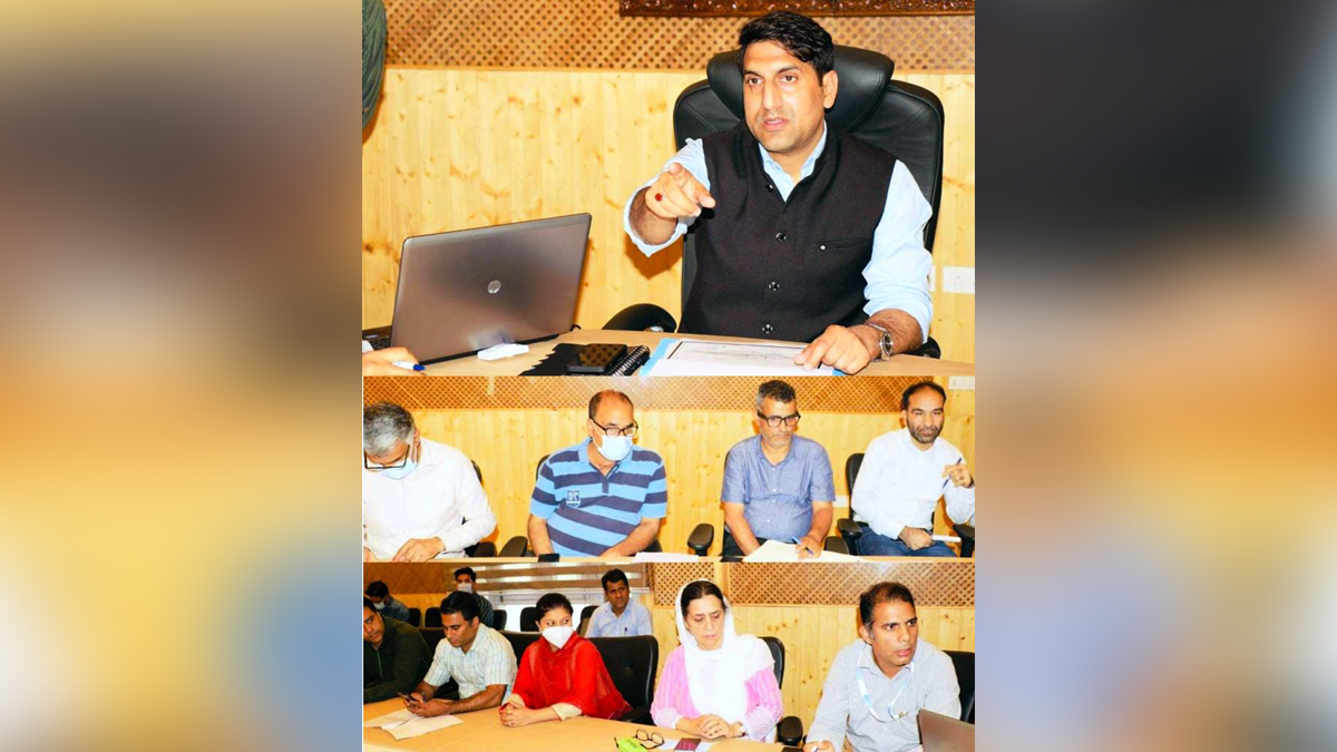 Srinagar, Deputy Commissioner Srinagar, Mohammad Aijaz Asad, Jammu, Kashmir, Jammu And Kashmir, Jammu & Kashmir