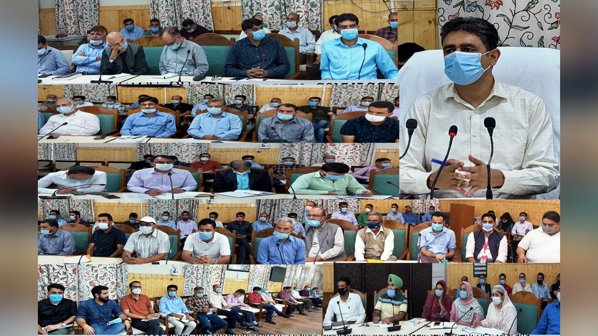 Kupwara, Deputy Commissioner Kupwara, Khalid Jahangir, Kashmir, Jammu And Kashmir, Jammu & Kashmir, District Administration Kupwara, Azadi Ka Amrit Mahotsav, 75th Anniversary of Indian Independence, 75th years of Independence, Har ghar Tiranga