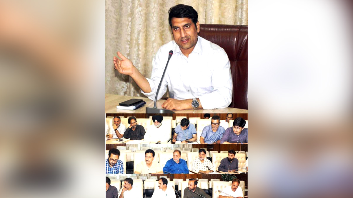 Deputy Commissioner Srinagar, Mohammad Aijaz Asad, Srinagar, Jammu, Kashmir, Jammu And Kashmir, Jammu & Kashmir