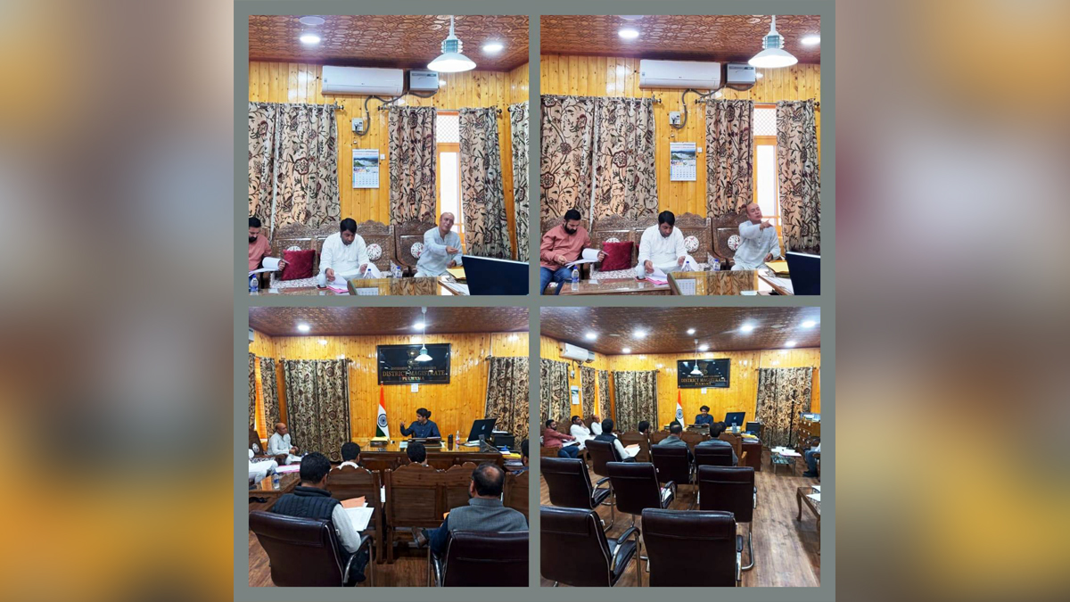 Pulwama, Deputy Commissioner Pulwama, Baseer ul Haq Chowdary, Kashmir, Jammu And Kashmir, Jammu & Kashmir