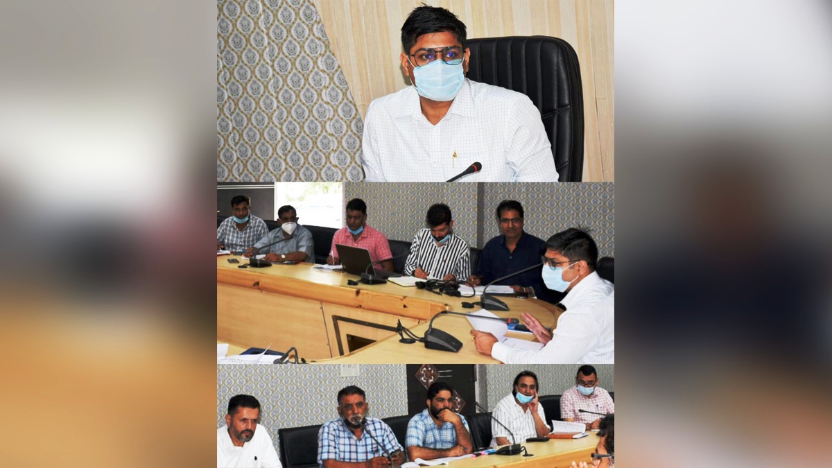 Rajouri, DDC Rajouri, District Development Commissioner Rajouri, Vikas Kundal, Kashmir, Jammu And Kashmir, Jammu & Kashmir, Ayushman Bharat Pradhan Mantri Jan Arogya Yojana and Adhar Enrollment