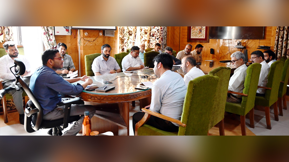 DC Shopian, District Development Commissioner Shopian, Sachin Kumar Vaishya, Shopian, Kashmir, Jammu And Kashmir, Jammu & Kashmir