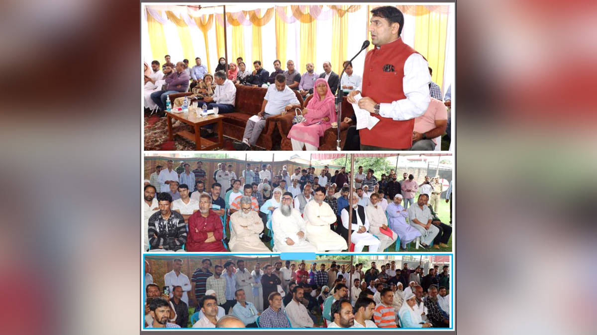 Srinagar, Deputy Commissioner Srinagar, Mohammad Aijaz Asad, Jammu, Kashmir, Jammu And Kashmir, Jammu & Kashmir, Block Diwas, Jan Abhiyan Camp, Jan Abhiyan, Jan Sunvayi, Jan Abhiyan, Jan Adhikar, Awami Muhim, Jan Abhiyan Program, Mega Block Diwas, Weekly Block Diwas