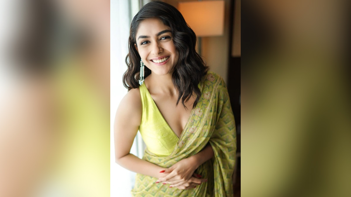 Bollywood, Entertainment, Mumbai, Actor, Actress, Cinema, Hindi Films, Movie, Mumbai News, Heroine, Mrunal Thakur, Tollywood, Sita Ramam