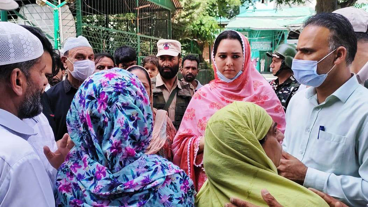 DDC Baramulla, Deputy Commissioner Baramulla, Dr. Syed Sehrish Asgar, Baramulla, Kashmir, Jammu And Kashmir, Jammu & Kashmir
