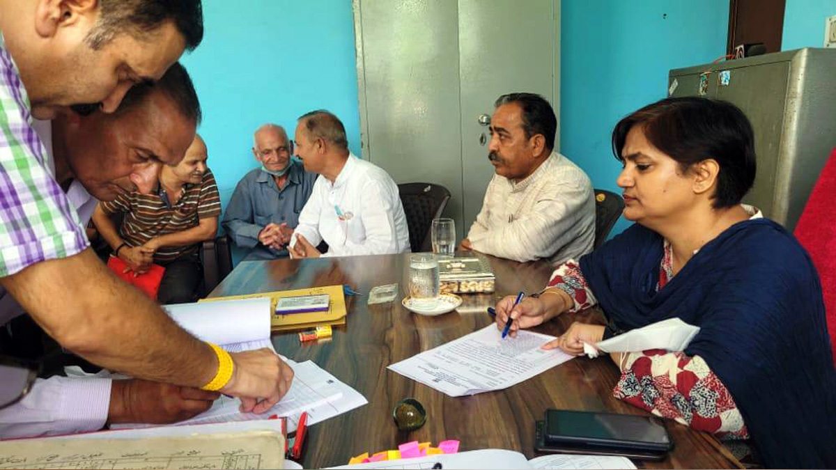 Samba, Deputy Commissioner Samba, Anuradha Gupta, Kashmir, Jammu And Kashmir, Jammu & Kashmir