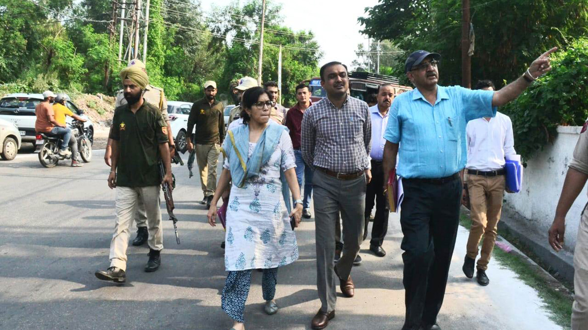 DDC Jammu, Ramesh Kumar, Divisional Commissioner Jammu, Jammu, Kashmir, Jammu And Kashmir, Jammu & Kashmir, Avny Lavasa