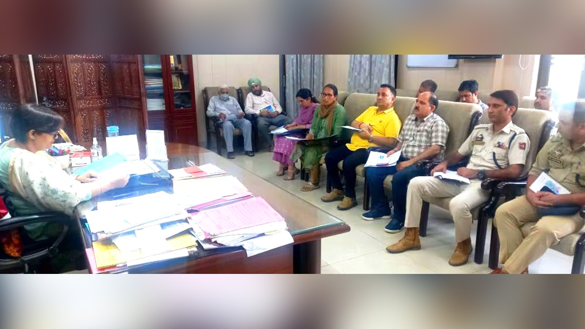 Deputy Commissioner Samba, Anuradha Gupta, Samba, Kashmir, Jammu And Kashmir, Jammu & Kashmir