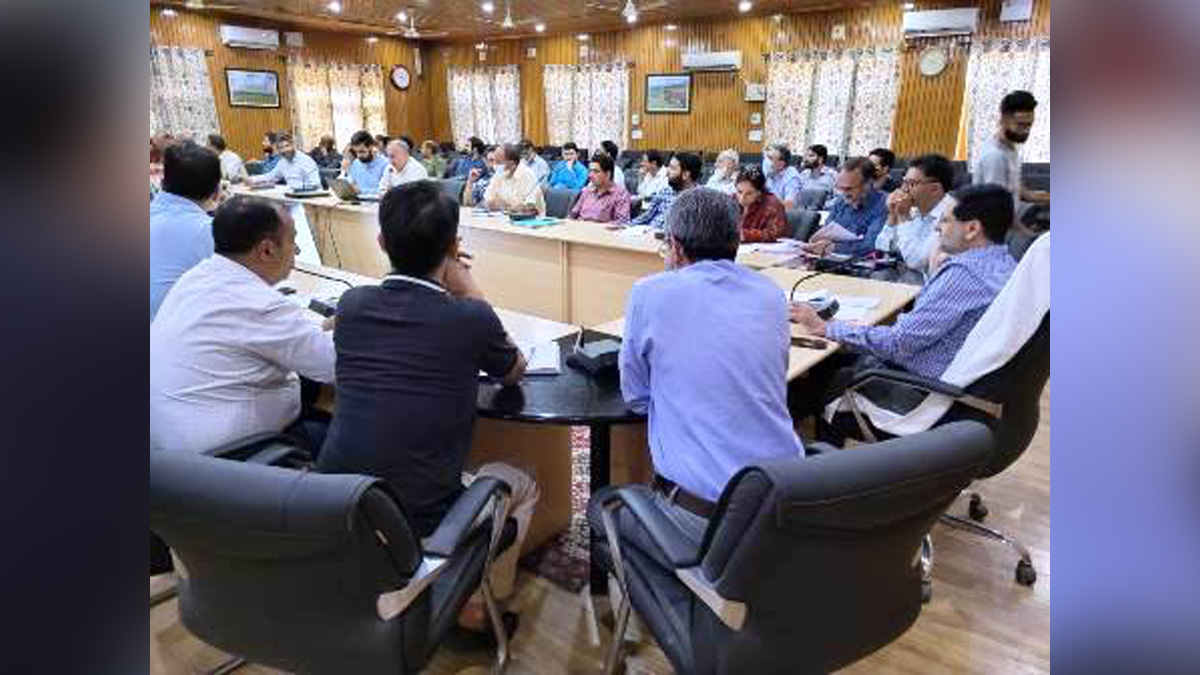 Budgam, Deputy Commissioner Budgam, DC Budgam, Shahbaz Ahmad Mirza, Kashmir, Jammu And Kashmir, Jammu & Kashmir